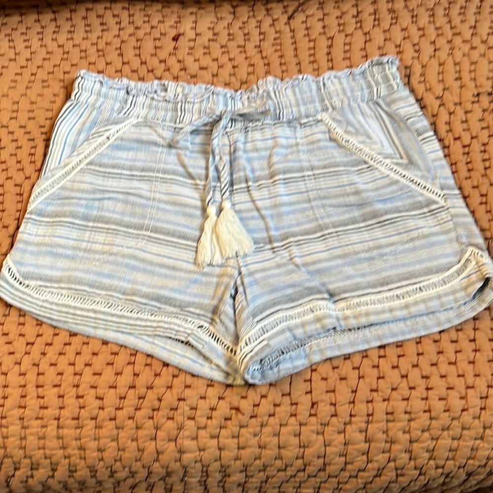 Maurices Blue and White Striped Short Shorts Size Small